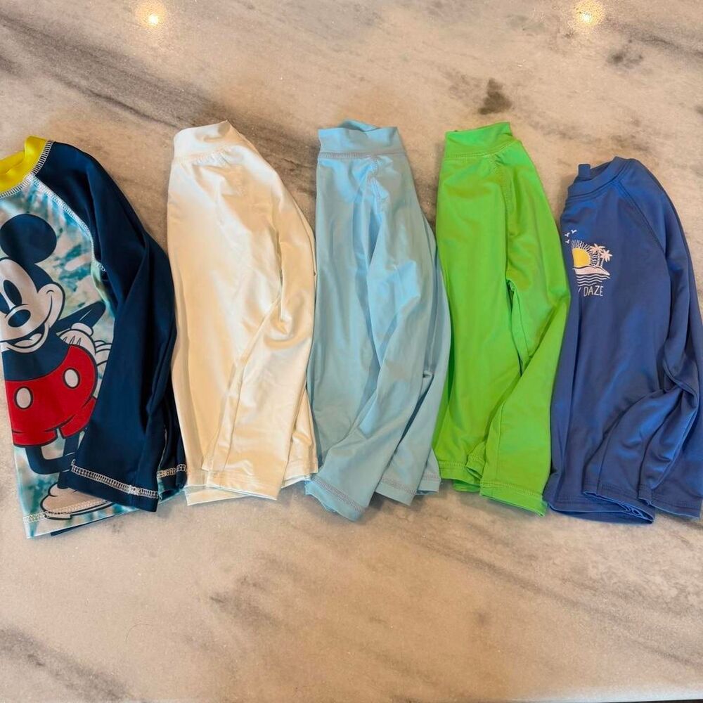 5 toddler boys kids rash guards in 12M - 2T